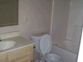 730 Sonesta Dr, Unit A in Harlingen, TX - Building Photo - Building Photo
