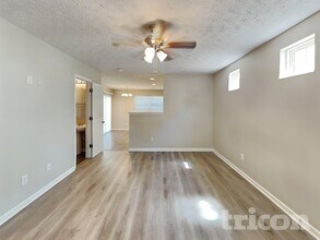 220 Oak Grove Way in Acworth, GA - Building Photo - Building Photo