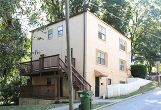 1019 Westmoor Dr NW in Atlanta, GA - Building Photo - Building Photo