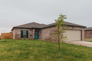 606 Yates St in Amarillo, TX - Building Photo