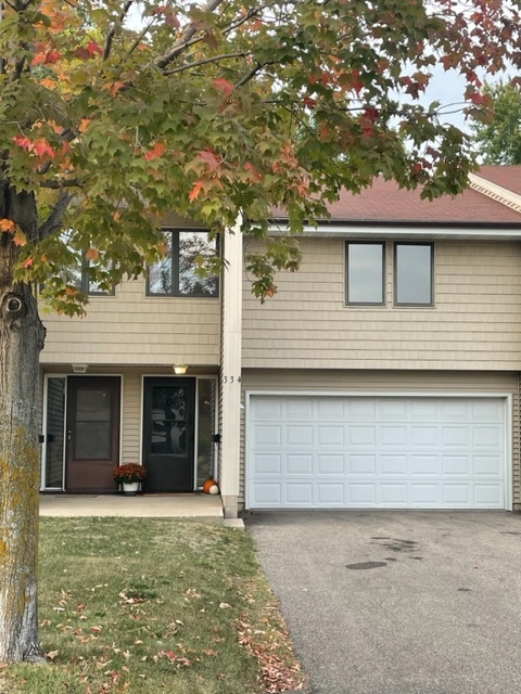 property at 334 W 5th St