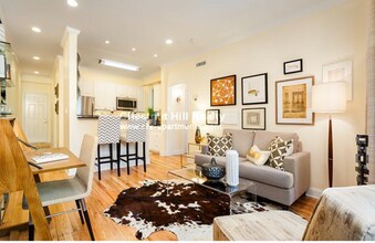 3 Chauncy St in Cambridge, MA - Foto de edificio - Building Photo