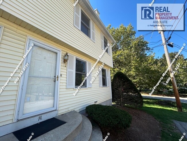 11 Albury Stone Cir in Nashua, NH - Building Photo - Building Photo