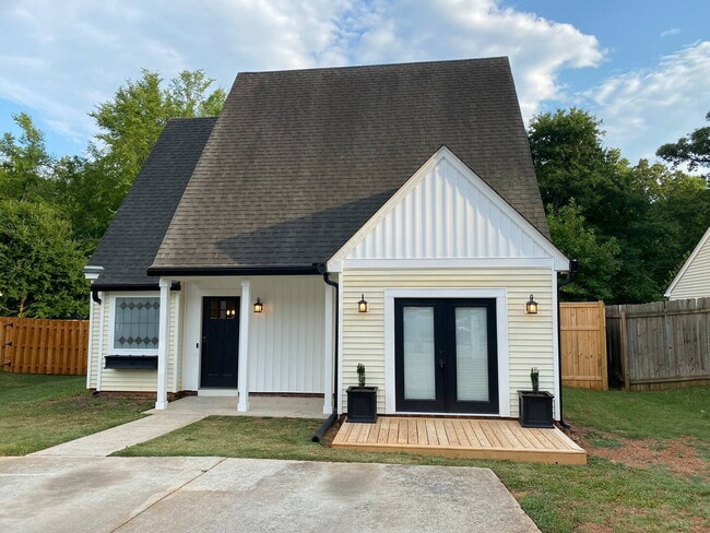 property at 127 Arbors Ct