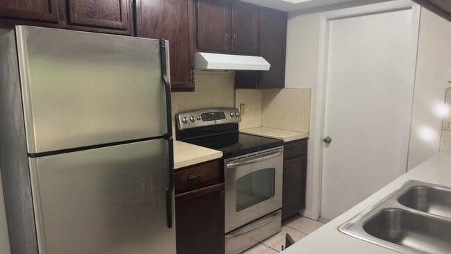 property at 1119 Goldenrod Rd