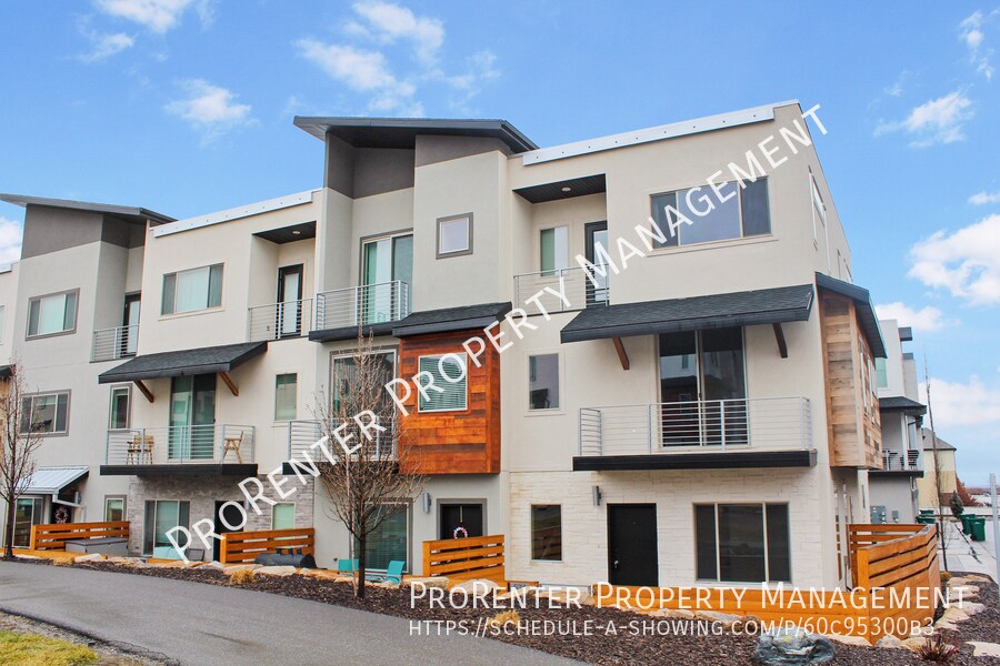 524 W 2200 N in Layton, UT - Building Photo