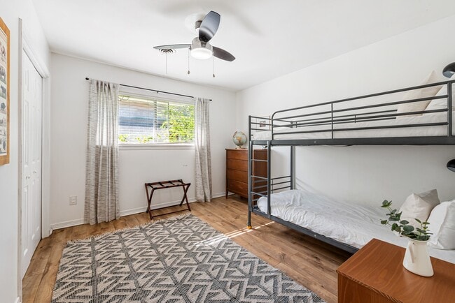 property at 3404 Parkway Terrace