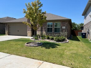 5313 Davenport Ln in Denton, TX - Building Photo - Building Photo