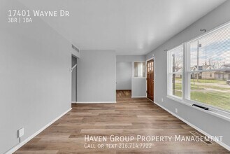 17401 Wayne Dr in Cleveland, OH - Building Photo - Building Photo