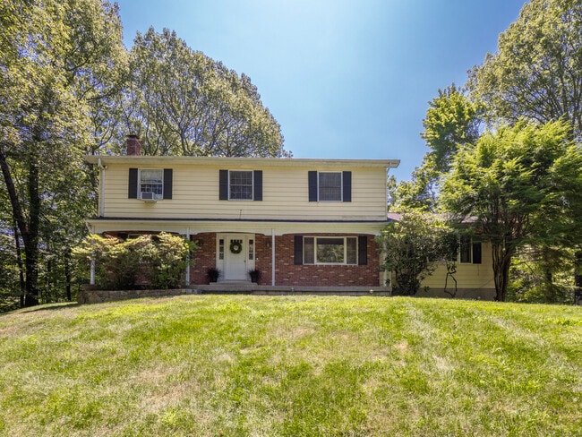 property at 31 Carriage House Dr