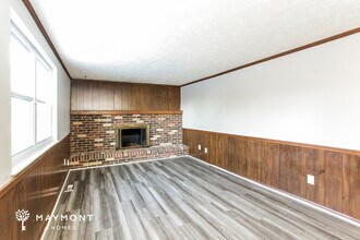 1328 Brownswood Dr in Brownsburg, IN - Building Photo - Building Photo