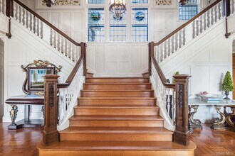 94 Quogue St in Quogue, NY - Building Photo - Building Photo