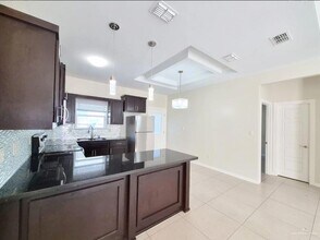 3109 Javalina Ave, Unit 2 in Edinburg, TX - Building Photo - Building Photo