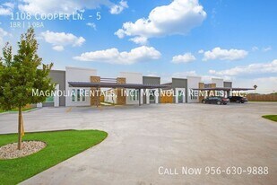 1108 Cooper Ln, Unit 5 in San Juan, TX - Building Photo