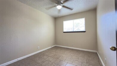 10708 Lanshire Dr in Austin, TX - Building Photo - Building Photo