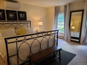 11 Beacham Rd in Rhinebeck, NY - Building Photo - Building Photo