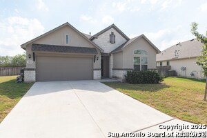 3831 Brazos Bend in San Antonio, TX - Building Photo - Building Photo