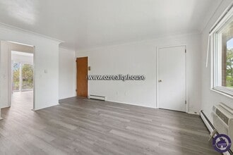 1733 Christian Ave in Toledo, OH - Foto de edificio - Building Photo