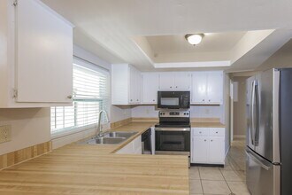 1314 SE 16th St in Cape Coral, FL - Building Photo - Building Photo