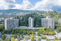 Park Royal Towers in West Vancouver, BC - Building Photo - Building Photo