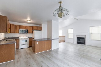 2024 Cotton Willow Ln in Holladay, UT - Building Photo - Building Photo