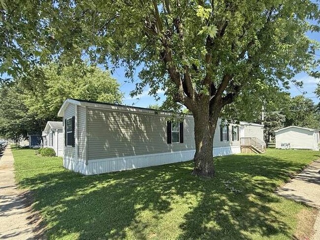 property at 2900 N Apperson Way
