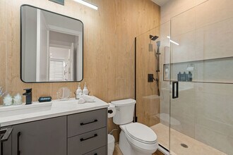 801 S Western Ave in Chicago, IL - Building Photo - Building Photo