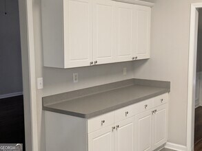 1422 Fountain View Dr in Lawrenceville, GA - Foto de edificio - Building Photo