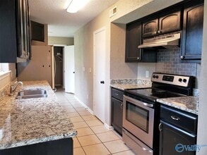 110 SW Brushcreek Dr in Huntsville, AL - Building Photo - Building Photo