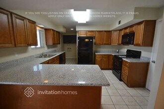 4220 W Mission Ln in Phoenix, AZ - Foto de edificio - Building Photo