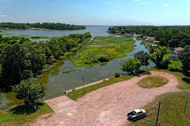 property at 8977 Gladewood