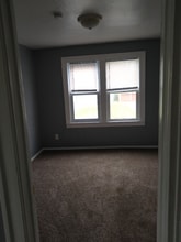 8066 Packard Ave in Warren, MI - Building Photo - Building Photo