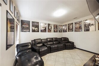 2401 Wisteria Ave in McAllen, TX - Building Photo - Building Photo