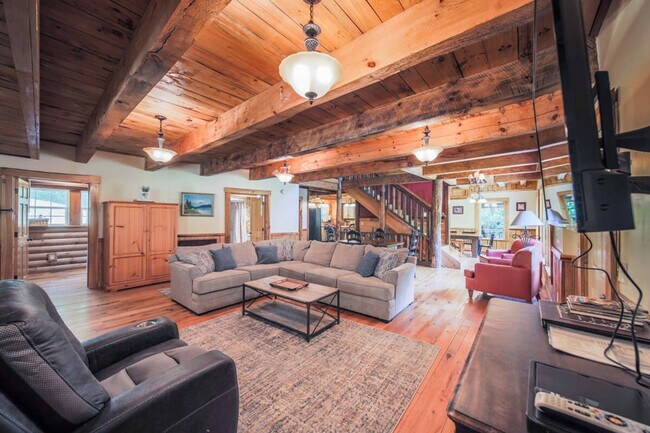 195 Black Bear Dr in Mars Hill, NC - Building Photo - Building Photo