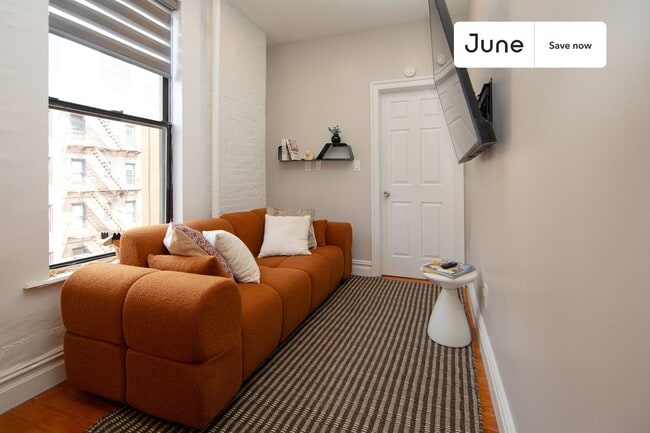 826 9th Ave, Unit 5RN in New York, NY - Building Photo - Building Photo