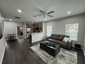 485 1st St in Stephenville, TX - Building Photo - Building Photo