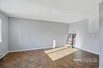 20024 30th Ave S in Seatac, WA - Building Photo - Building Photo