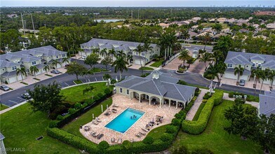 1330 Mariposa Cir in Naples, FL - Building Photo - Building Photo