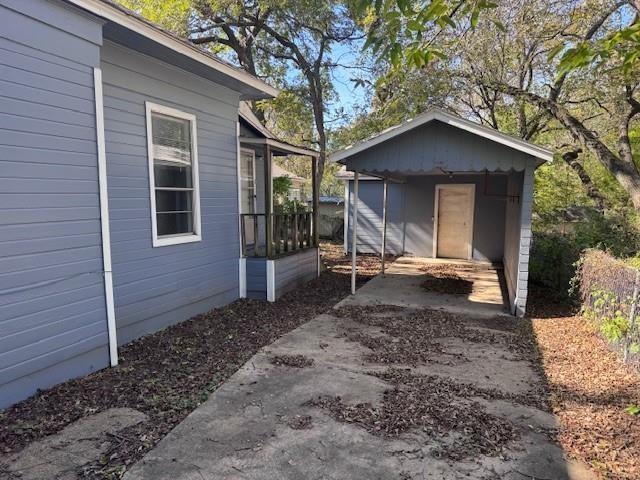 property at 121 8th St SE