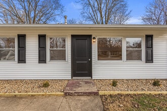 1710 Crescent Dr in Champaign, IL - Foto de edificio - Building Photo