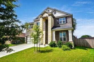 107 Kyle Cove in Universal City, TX - Building Photo - Building Photo