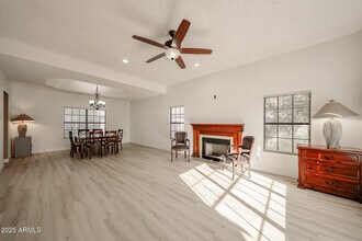 5440 W Beryl Ave in Glendale, AZ - Building Photo - Building Photo