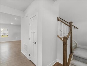 301 Meuse Ln in Locust Grove, GA - Building Photo - Building Photo