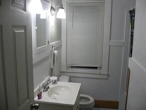 122 Powell Ave, Unit 122 Powell Ave in Springfield, MA - Building Photo - Building Photo