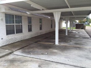 16 Cervantes Ave in Edinburg, TX - Building Photo - Building Photo