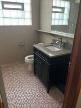 5751 S Hamilton Ave in Chicago, IL - Building Photo - Building Photo