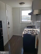 2208 S 15th St in Philadelphia, PA - Building Photo