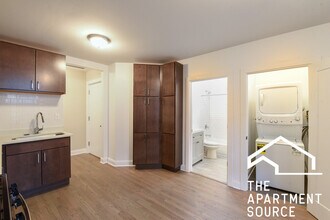 3405 W Fullerton Ave, Unit 2 in Chicago, IL - Building Photo - Building Photo