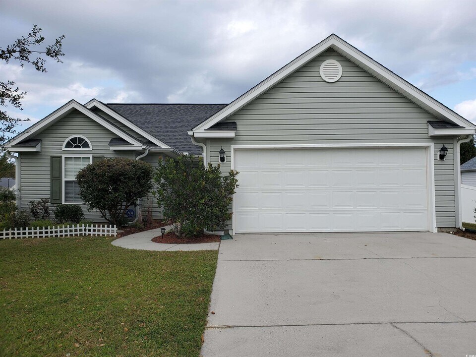 444 Plover Ln in Myrtle Beach, SC - Building Photo