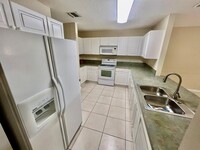 2335 El Cid Ct in Davie, FL - Foto de edificio - Building Photo